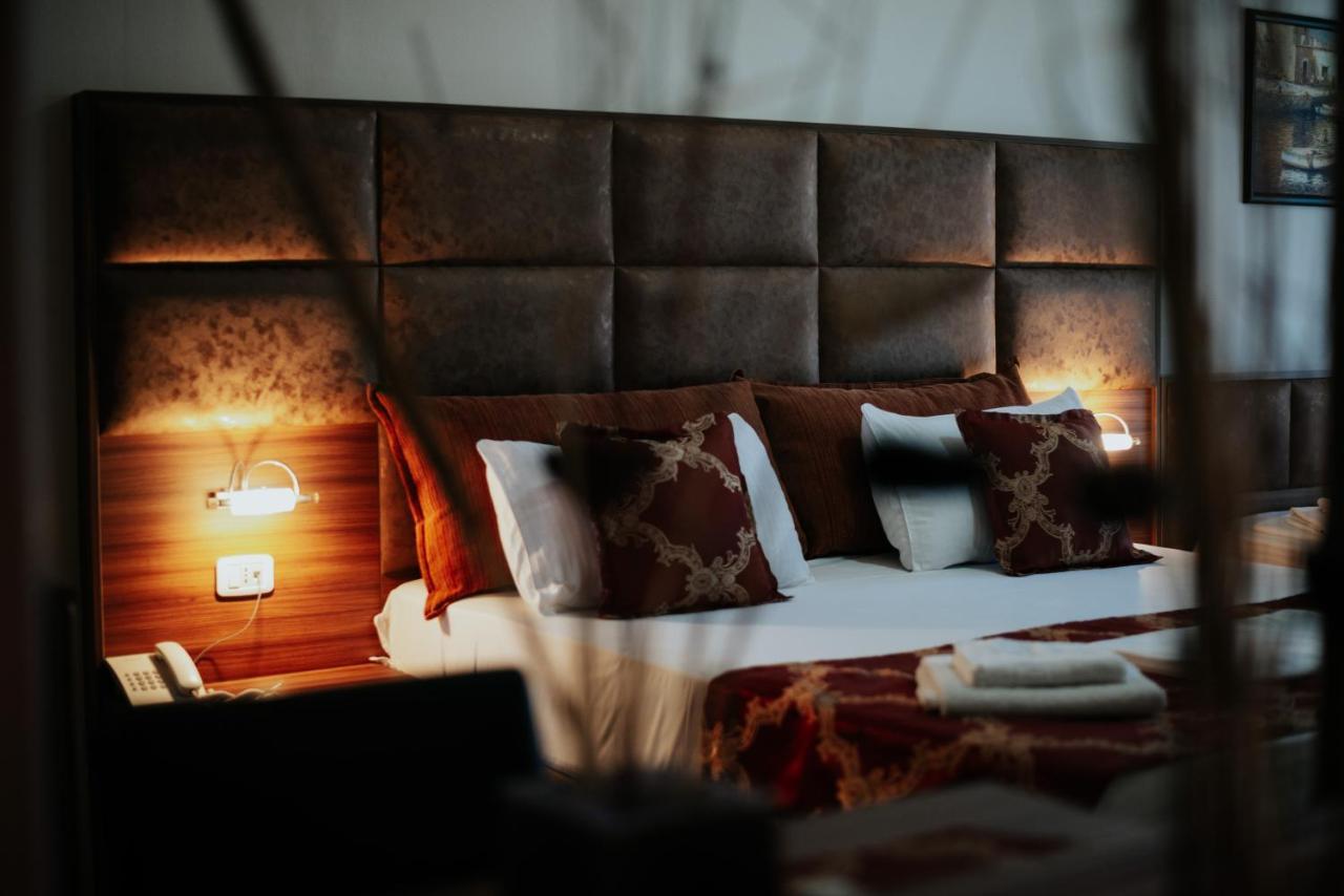 Hotel Lion Ulcinj Exteriér fotografie